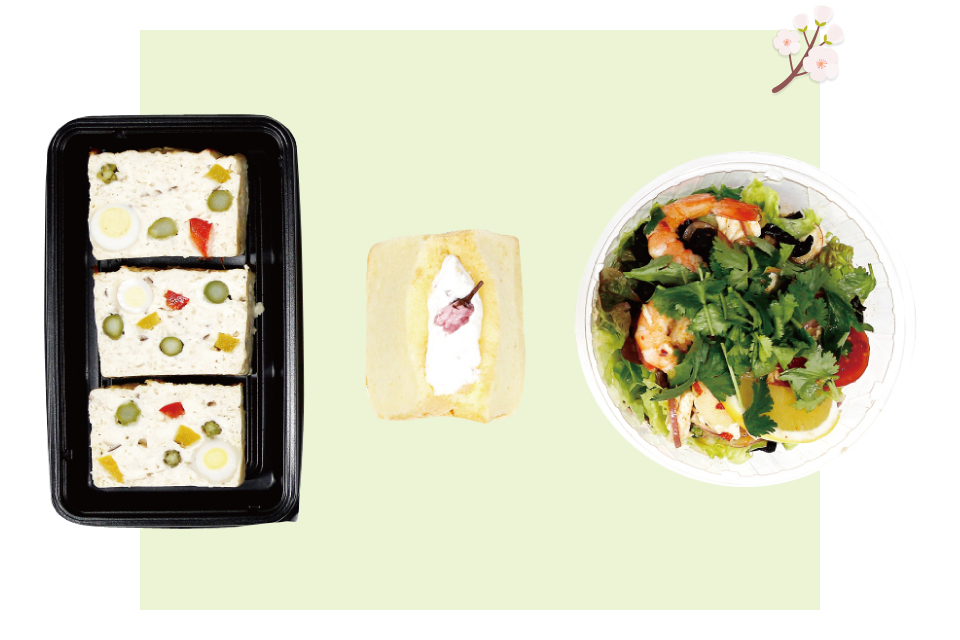 写真左から｜和風ミートローフ、桜のシフォンケーキ、トムヤムパスタサラダ